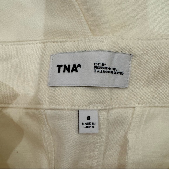 NWT Aritzia Cargo Pants White Birch - Picture 11 of 11